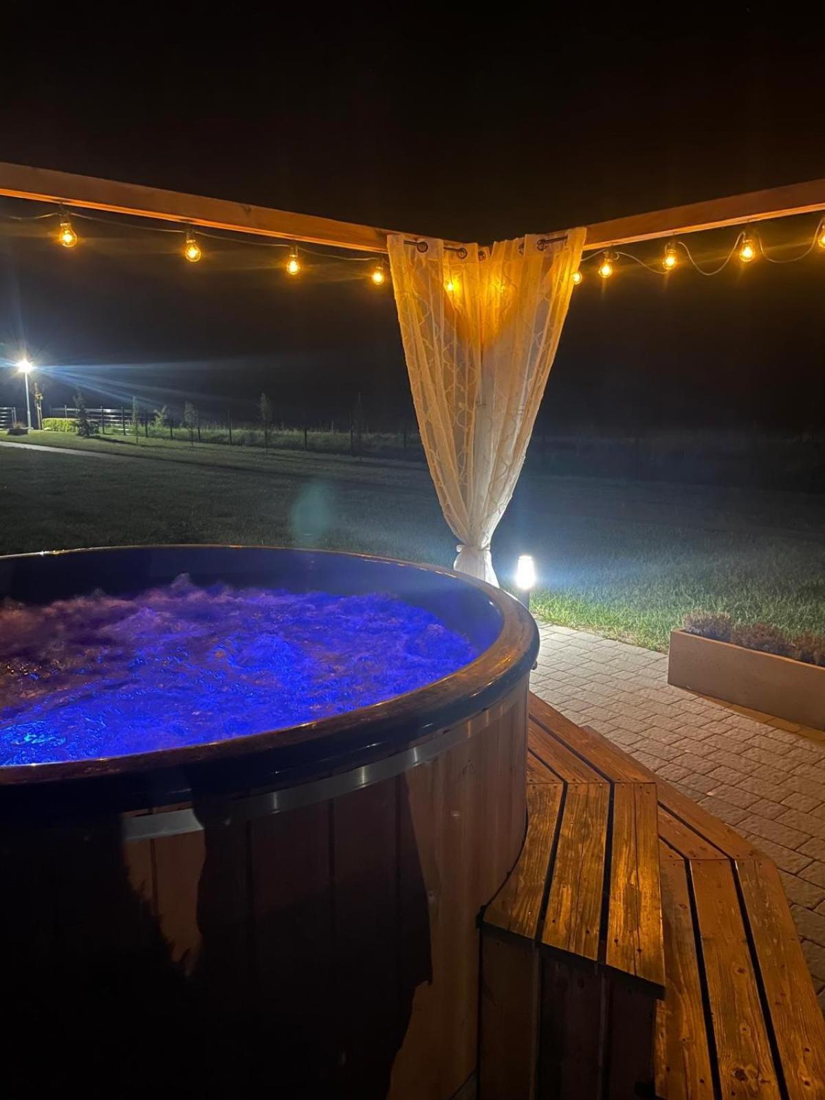 Lesna Osada -dominikowo -sauna , Balia Holiday home